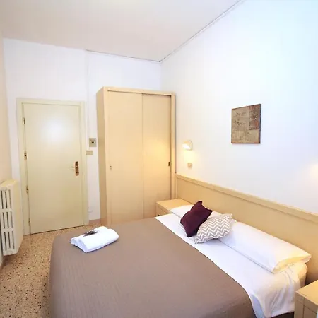 Luna Hotel 3*