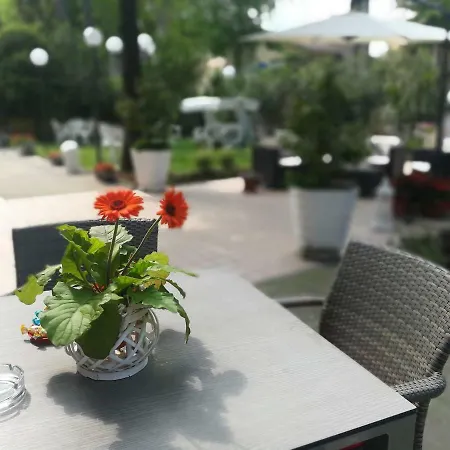 Luna Hotel